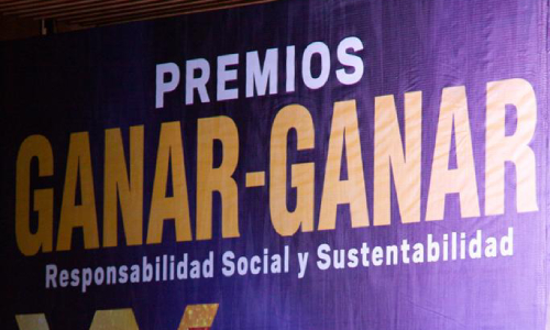 En imagen se lee: Premios Ganar - Ganar edición veinte.