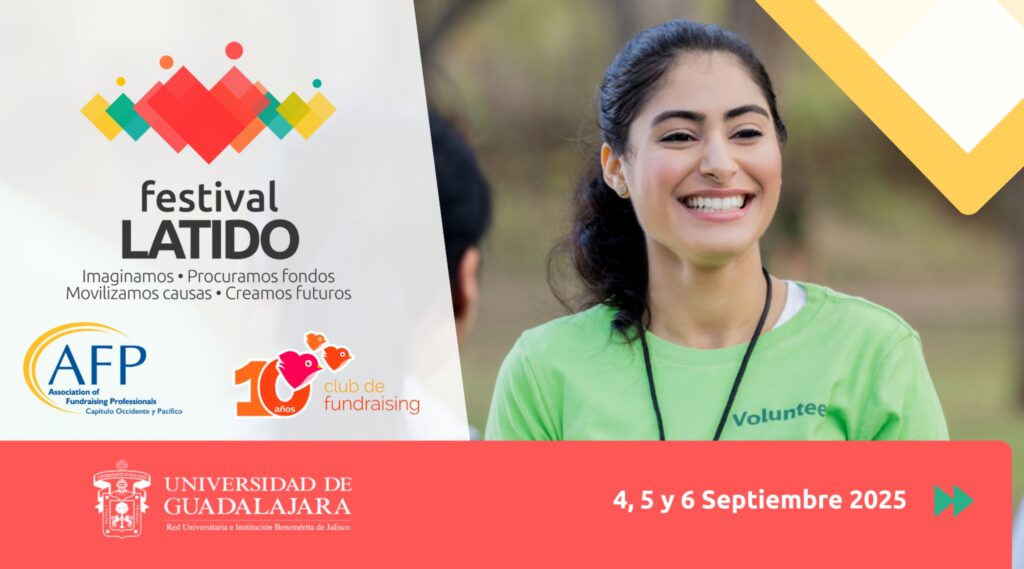 chica sonriente con camisa color verde, 3 logotipos de los organizadores del evento (AFP Capítulo Occidente Pacífico, Club de Fundraising y Universidad de Guadalajara) y fechas del mismo 4, 5 y 6 de septiembre.