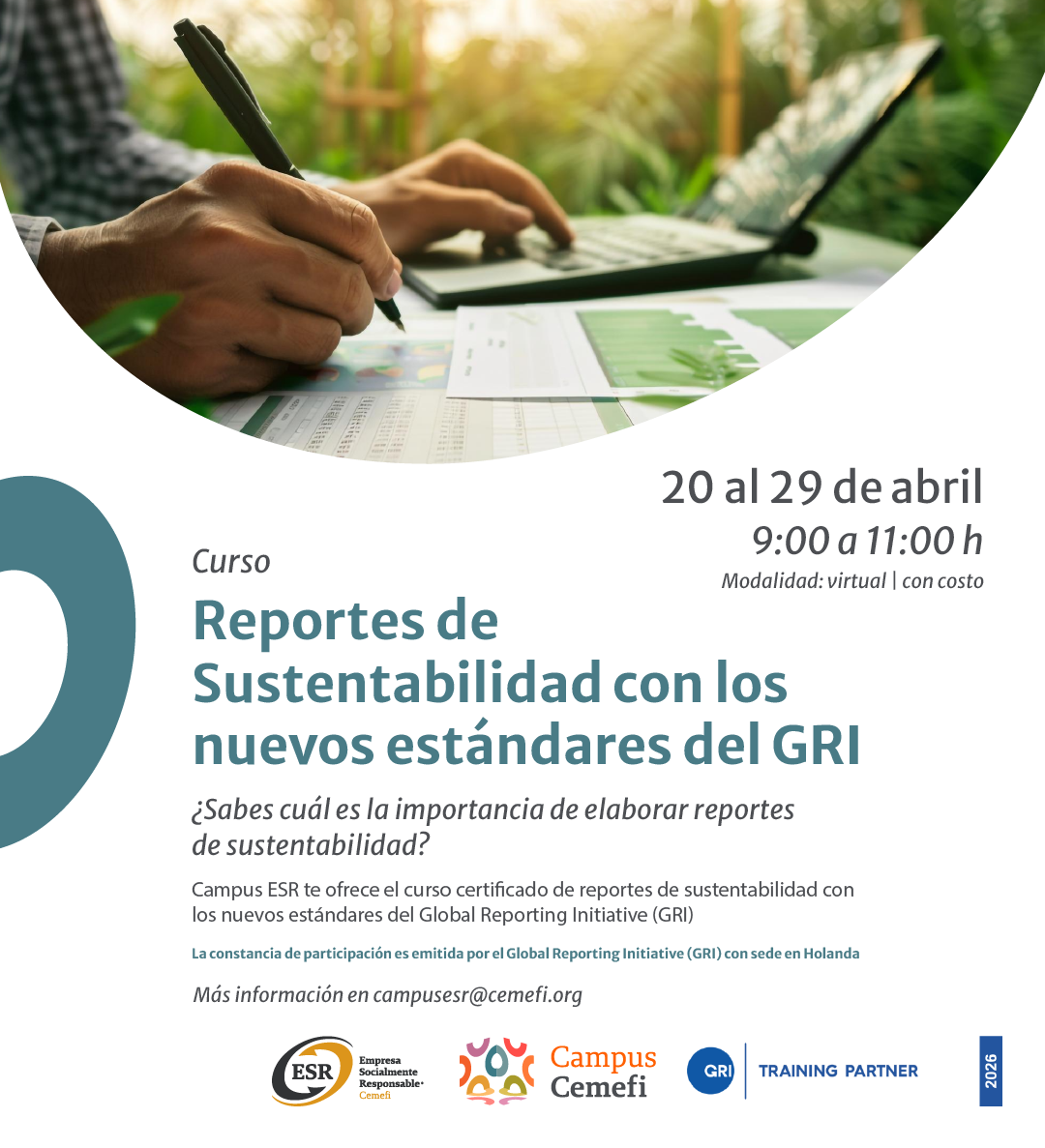 En imagen una persona trabajando con una computadora y anotando en un papel y el texto curso reportes de sustentabilidad GRI